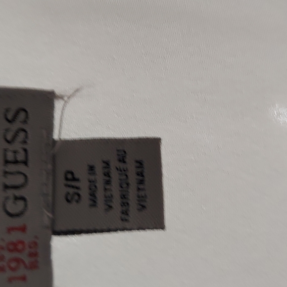 Guess sleeveless dress blouse. small - Picture 5 of 5